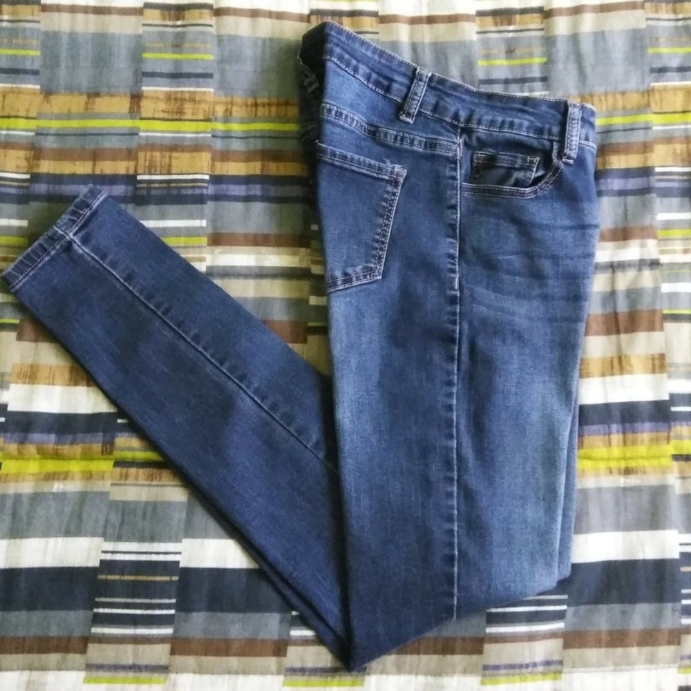 Fit Me Jeans - Picture 3 of 8